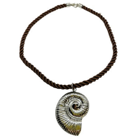 necklace silk cord brown and shell